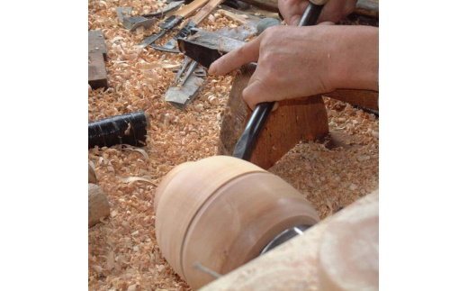 山中塗　嘉匠菴　欅4.3駒形煮物椀　赤摺　ゴールド　 復興　震災　コロナ【能登半島地震復興支援】 北陸新幹線 F6P-0177