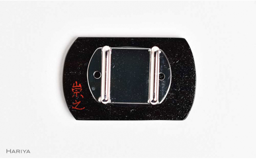 錦鯉蒔絵 黒檀漆塗帯留め 錦鯉 黒檀 漆 蒔絵 帯留 帯留め ハンドメイド アクセサリー 和装 着物 和服 ギフト 伝統工芸 工芸品 国産 日本製 うるしアート 復興 震災 コロナ 能登半島地震復興支援 北陸新幹線 F6P-1221