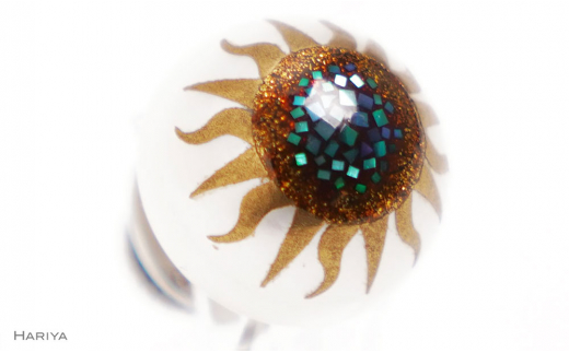 太陽蒔絵 マベパールピンブローチ 桐箱付き 蒔絵 漆 マベパール 太陽 ハンドメイド ピンブローチ アクセサリー ギフト 伝統工芸 工芸品 国産 日本製 復興 震災 コロナ 能登半島地震復興支援 北陸新幹線 F6P-1702