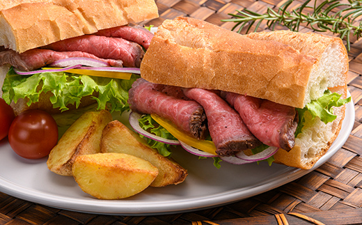 【A4ランク以上】とやま牛 ローストビーフ 600g カシワファーム 和牛 牛肉 冷凍 美味しい 富山県 立山町 お歳暮 お中元 F6T-099