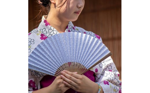 土佐和紙 扇子Ori 青海波 ブルー 布製扇子袋 桐箱付き