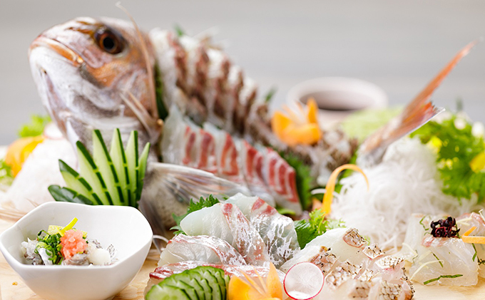 【東かがわ市】で味わう絶品オリーブ牛と海鮮のお食事券 チケット 
