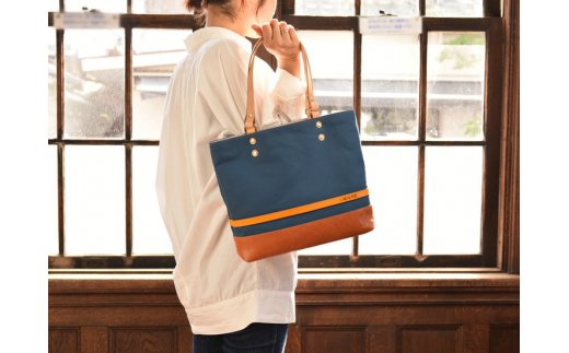 ハンドメイド　八幡帆布鞄トートバッグ・名入れ可能　Mサイズ【CC01W】