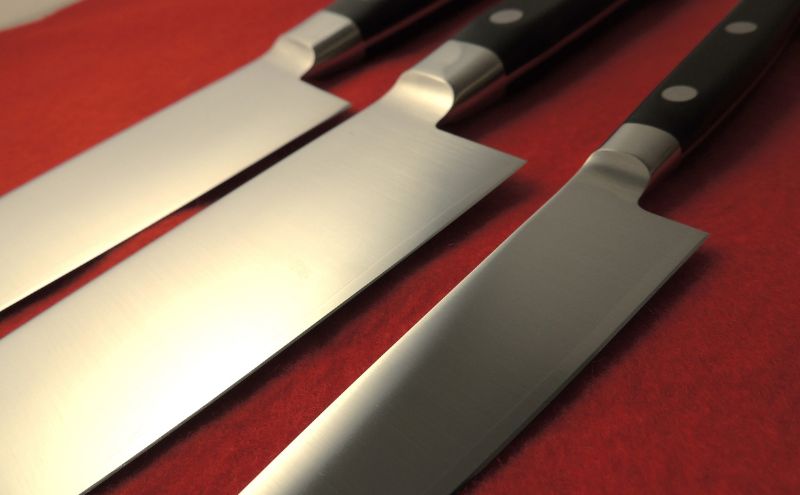 包丁 ふるさと納税専用「豆ねこ包丁」3本セット（牛刀、三徳、ペティ） セット ステンレス 牛刀 三徳 ペティ キッチン用品 日用品 耐久性 鳩山町 埼玉県 