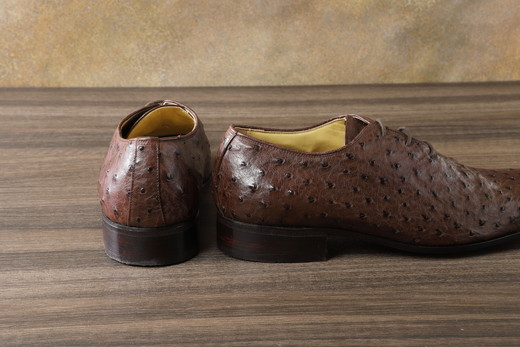 手作りにこだわったオーダーシューズ・オーストリッチ革(本革)【革靴仕立て券送付】【R029W】
