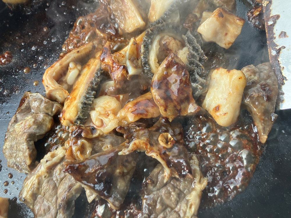 数量限定　希少近江牛　ミックスホルモン1ｋｇ(200g×5パック)小分けで便利【FO31W】