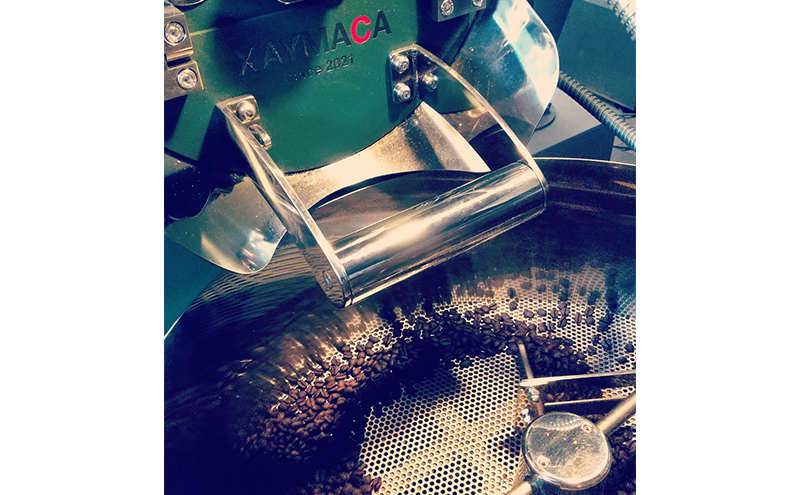 コーヒー 丁寧にハンドピックされたこだわりのコーヒー豆100g×3種類(中深～深煎り) 珈琲 コーヒー豆 珈琲豆 豆 焙煎 自家焙煎 セット