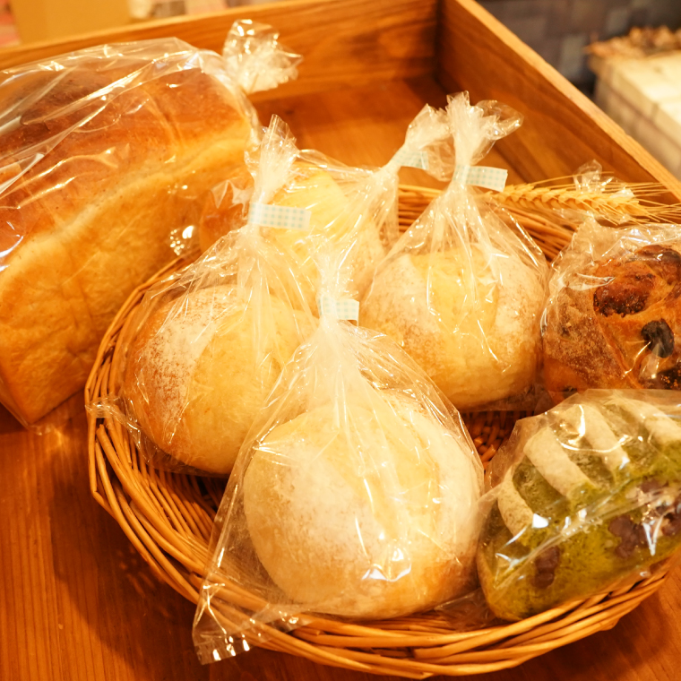 ミチルベーカリーの人気パン4種詰め合わせ（計7個）｜茨城県 大子町 手作り パン 食パン 菓子パン レーズン いちじく 奥久慈茶 大納言 米 地元 食材 こだわり 詰合せ セット（CF003）