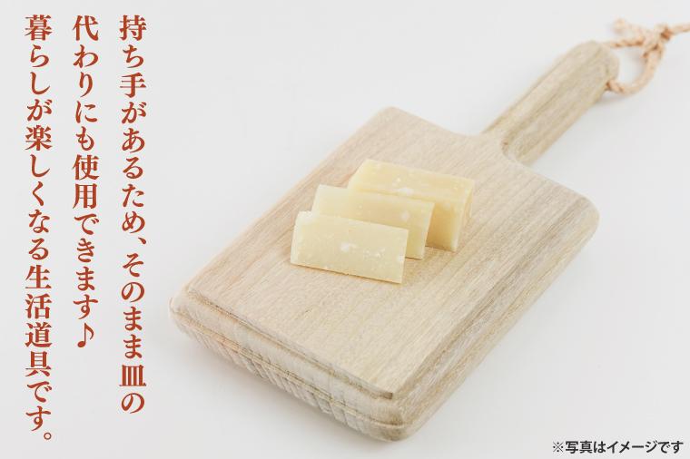 カッティングボード（小、白木）【調理雑貨 雑貨 木製 まな板 手づくり 1枚板 たぶの木 送料無料 10000円以内 アトリエ小鉢】（KAC-12）