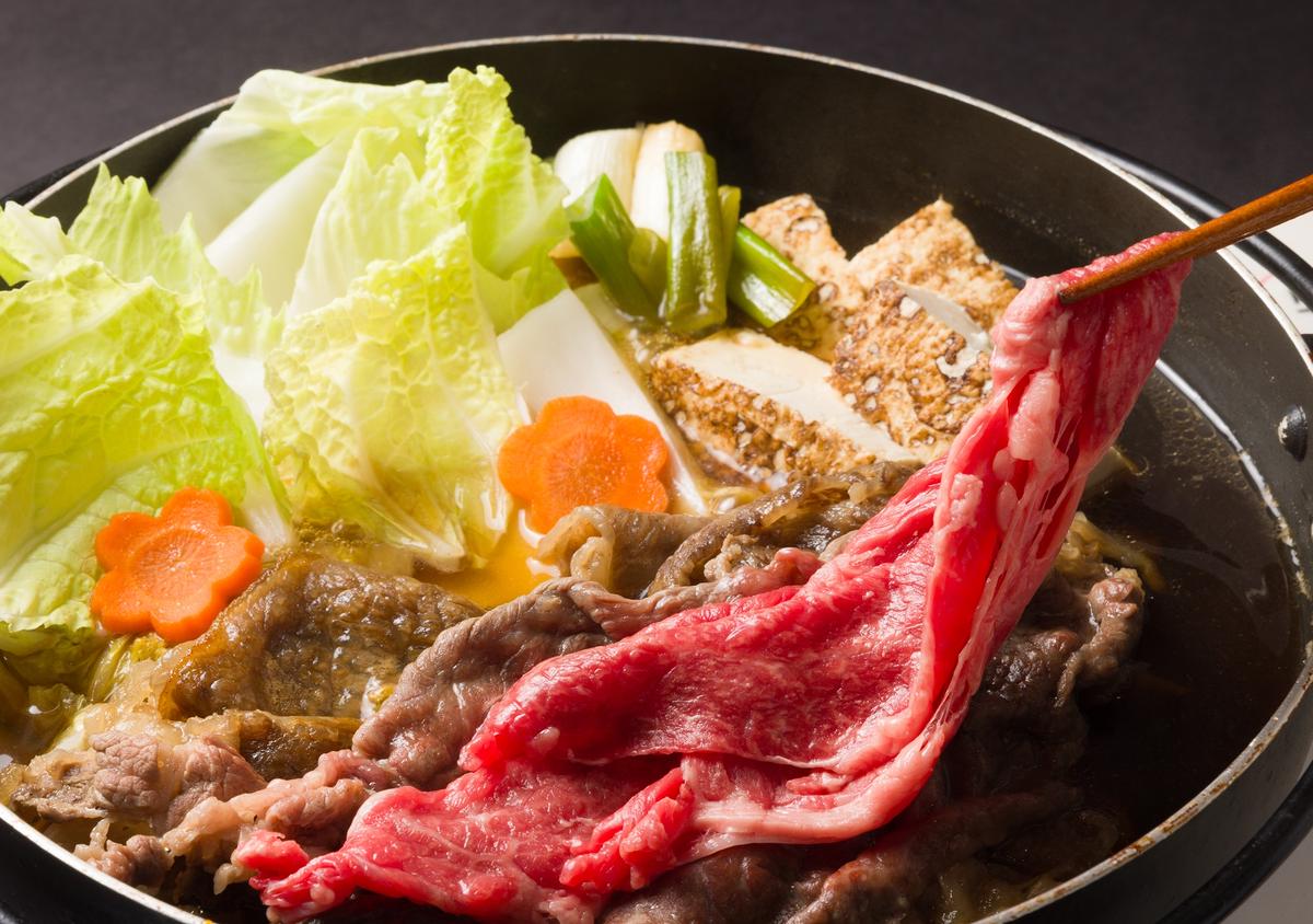 【最短7営業日発送】【神戸ビーフ素牛】特選 黒田庄和牛（すき焼き用モモ・ウデ、800g）(30-2) 肉 お肉 牛肉 すき焼き用 すき焼き すきやき 便利 神戸ビーフ 神戸牛 黒田庄和牛 高級黒毛和牛