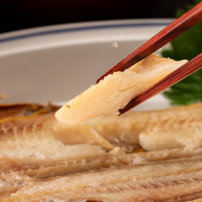 11-179 【年内配送12月15日入金まで】【訳アリ】不ぞろい　糠ほっけ10本セット within2025