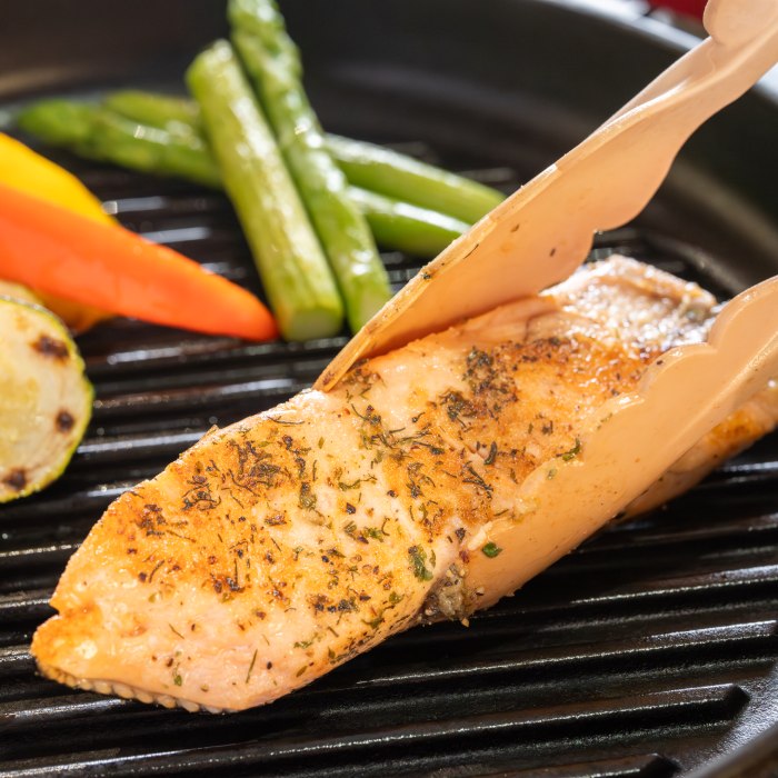 12-199 塩桜ます切身　たっぷり1kg