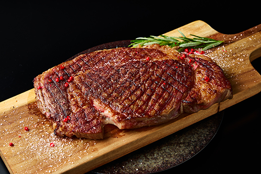 A5等級未経産雌牛　近江牛サーロインステーキ　塊肉1kg折箱入【FO37W】