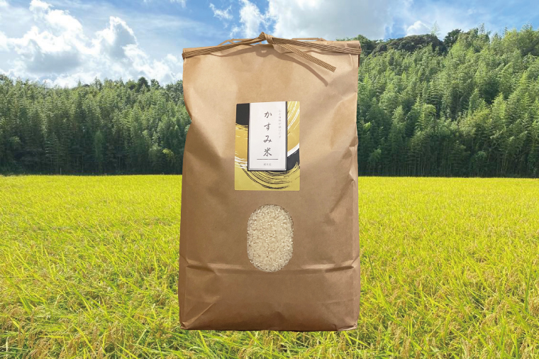 【茨城県共通返礼品・潮来市産】【先行予約】令和7年産新米 栽培期間出来るだけ農薬を減らして作る「かすみ米」（コシヒカリ）精米5kg 【減農薬 こしひかり おいしい おこめ 安心 安全 健康】（KBE-107）