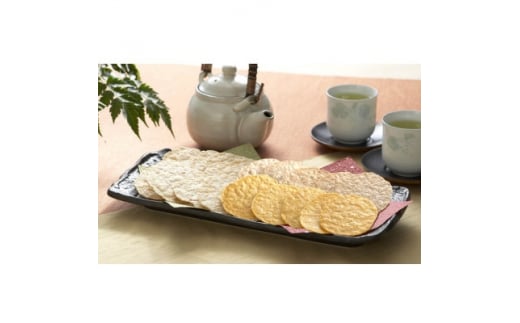 ＜美浜町・南知多町共通返礼品＞えびむすび2200 (ギフト 贈答 おやつ えびむすび えびせんべいの里)