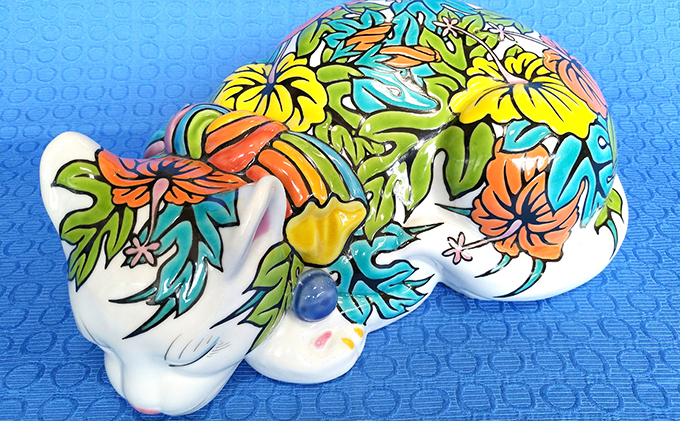 九谷焼「眠り猫　ハイビスカス」糠川孝之作 a05 工芸品 民芸品 