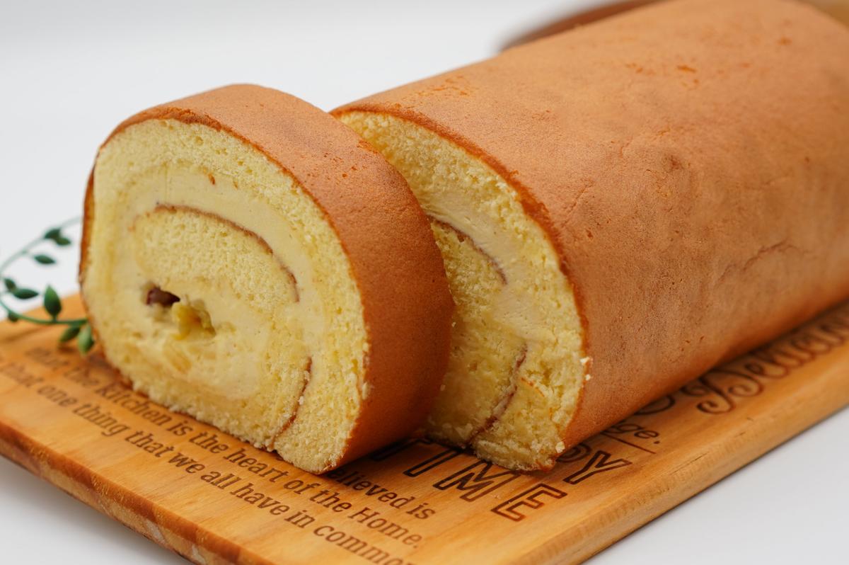 鹿嶋産焼きいもを使用した焼きいもロールケーキ【焼き芋 やきいも さつまいも 芋 お菓子 おやつ デザート スイーツ ケーキ 和菓子 和スイーツ 鹿嶋市 茨城県】（KBK-41）