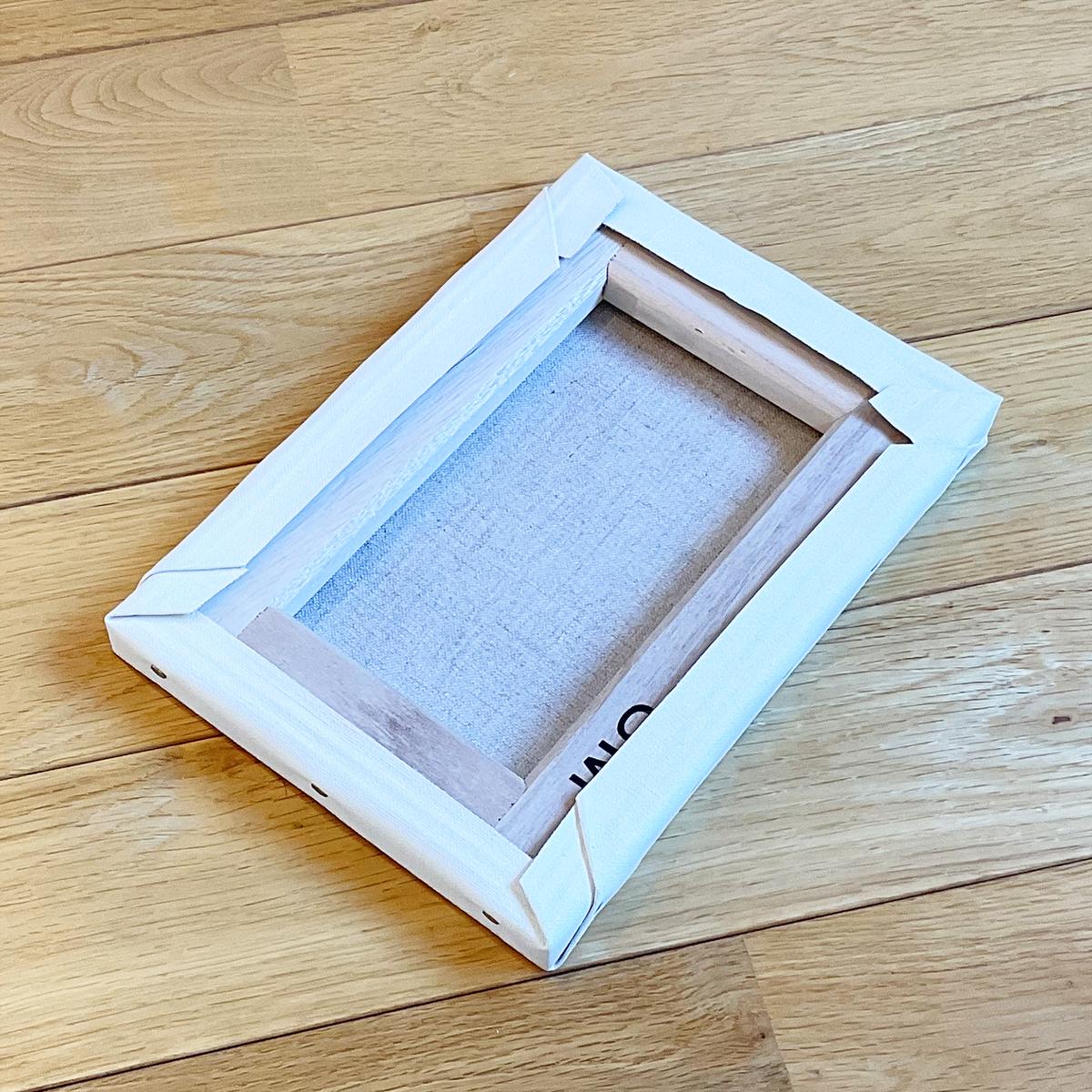 湘南・茅ヶ崎で描く、海を感じるイラストアート 『 湘南ランドスケープ06：届くかな...サザンC 』　キャンバスアートパネル（小） /絵画 風景 犬 猫