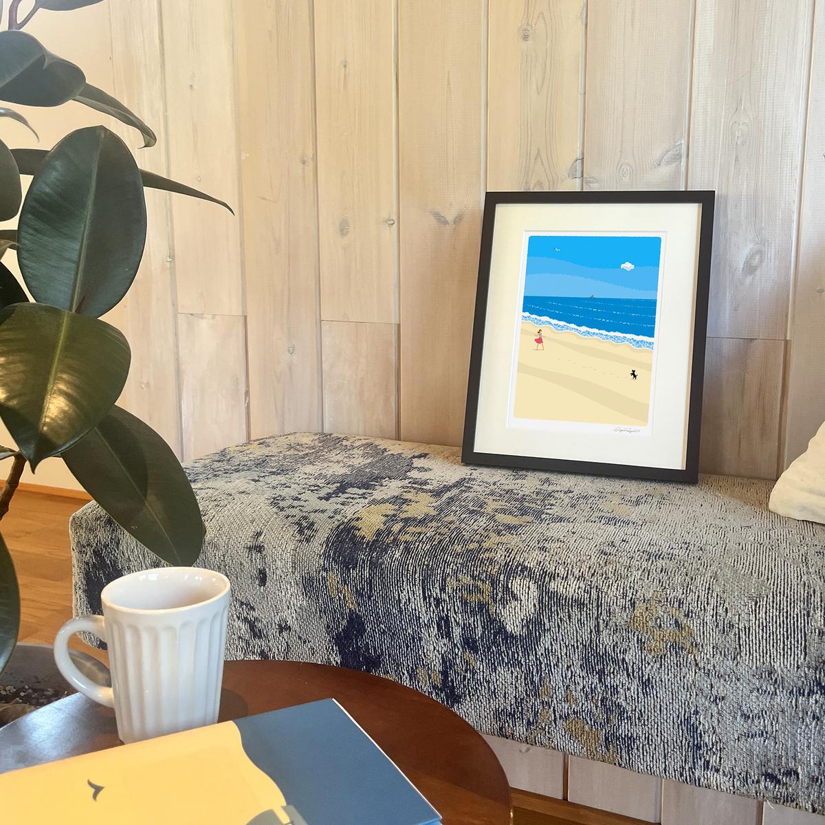 湘南・茅ヶ崎で描く、海を感じるイラストアート 『 湘南ランドスケープ01：波打ち際のキャッチボール 』 ジークレーアートフレーム （小） /絵画　風景　版画