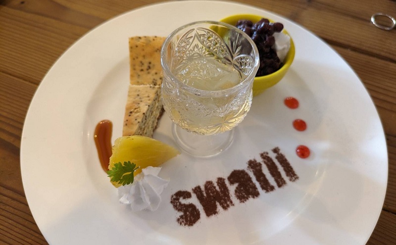 感謝券 【カフェスワティ】感謝券1,500円分 食事券 お食事券 食事 券 ランチ カフェ 飲食 蟹江町 愛知県