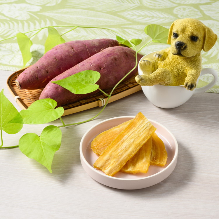 【予約販売】犬のおやつ 国産 干し芋 シロタ 100g×8袋 ｜ 送料無料 無添加 保存料不使用 ドックフード 国産手作り さつまいも 人気 安心 干し芋 少量 個包装 栄養 効能 犬 わんちゃん ※2026年2月以降順次発送