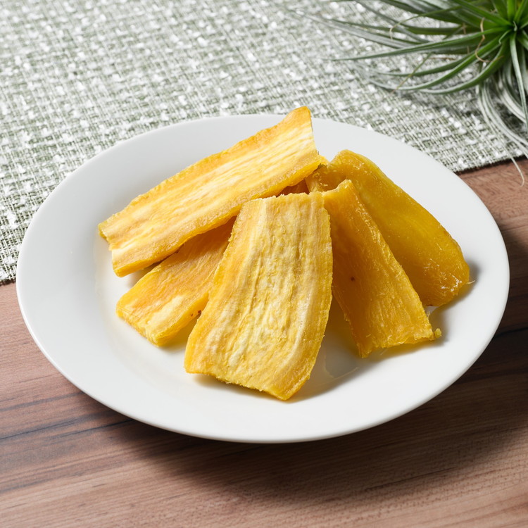 【予約販売】犬のおやつ 国産 干し芋 シロタ 100g×8袋 ｜ 送料無料 無添加 保存料不使用 ドックフード 国産手作り さつまいも 人気 安心 干し芋 少量 個包装 栄養 効能 犬 わんちゃん ※2026年2月以降順次発送