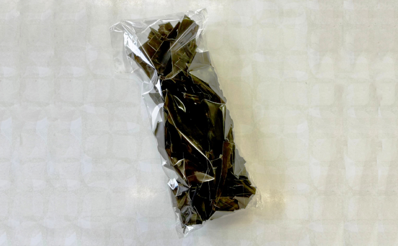 北海道枝幸町のふるさと納税 [訳あり・不揃い]オホーツク枝幸の利尻昆布 200g [南宗谷ひだまりの会]【 昆布 利尻昆布 高級昆布 お出汁 コンブ こんぶ 規格外 北海道 オホーツク 枝幸 送料無料 】