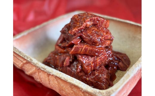 【定期便】定期便　和牛入国産牛　ハラミ焼肉　秘伝の自家製タレ漬け(480g×2)全３回【FO52W】