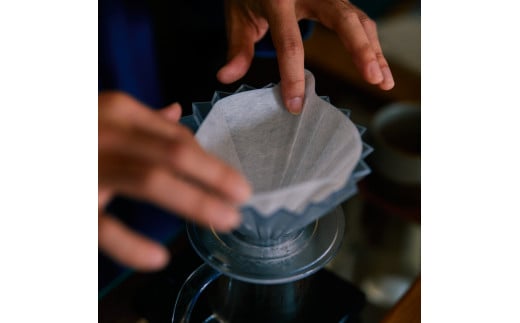 土佐和紙コーヒーフィルター 瑠璃紺 Rurikon 10枚入り 1～4杯分用 珈琲 coffee コーヒードリッパー ペーパー 円錐 再利用 キャンプ アウトドア おしゃれ 天然繊維 国産