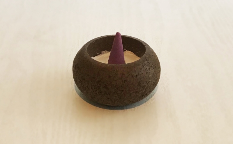 キャンドルホルダー COFFEE STONE Round Pot（キャンドルホルダー） キャンドル お香灰 香炉 プランター 消臭機能 玄関 トイレ インテリア 茅ヶ崎市 神奈川県