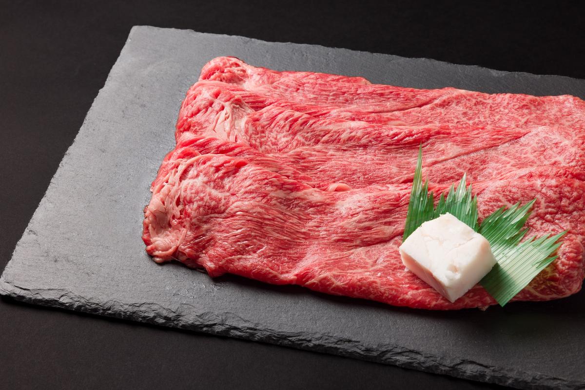 【最短7営業日発送】【幻の神戸ビーフ】特選 黒田庄和牛（すき焼き用モモ・ウデ、400g）≪冷蔵でお届け≫（15-2）