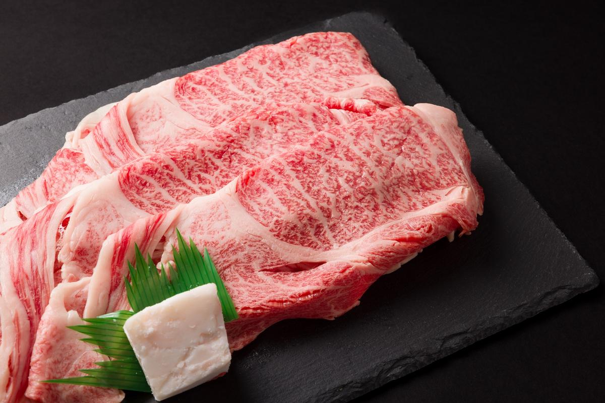 【最短7営業日発送】【幻の神戸ビーフ】特選 黒田庄和牛（すき焼き用肩ロース、1,000ｇ） ≪冷蔵でお届け≫（40-7）