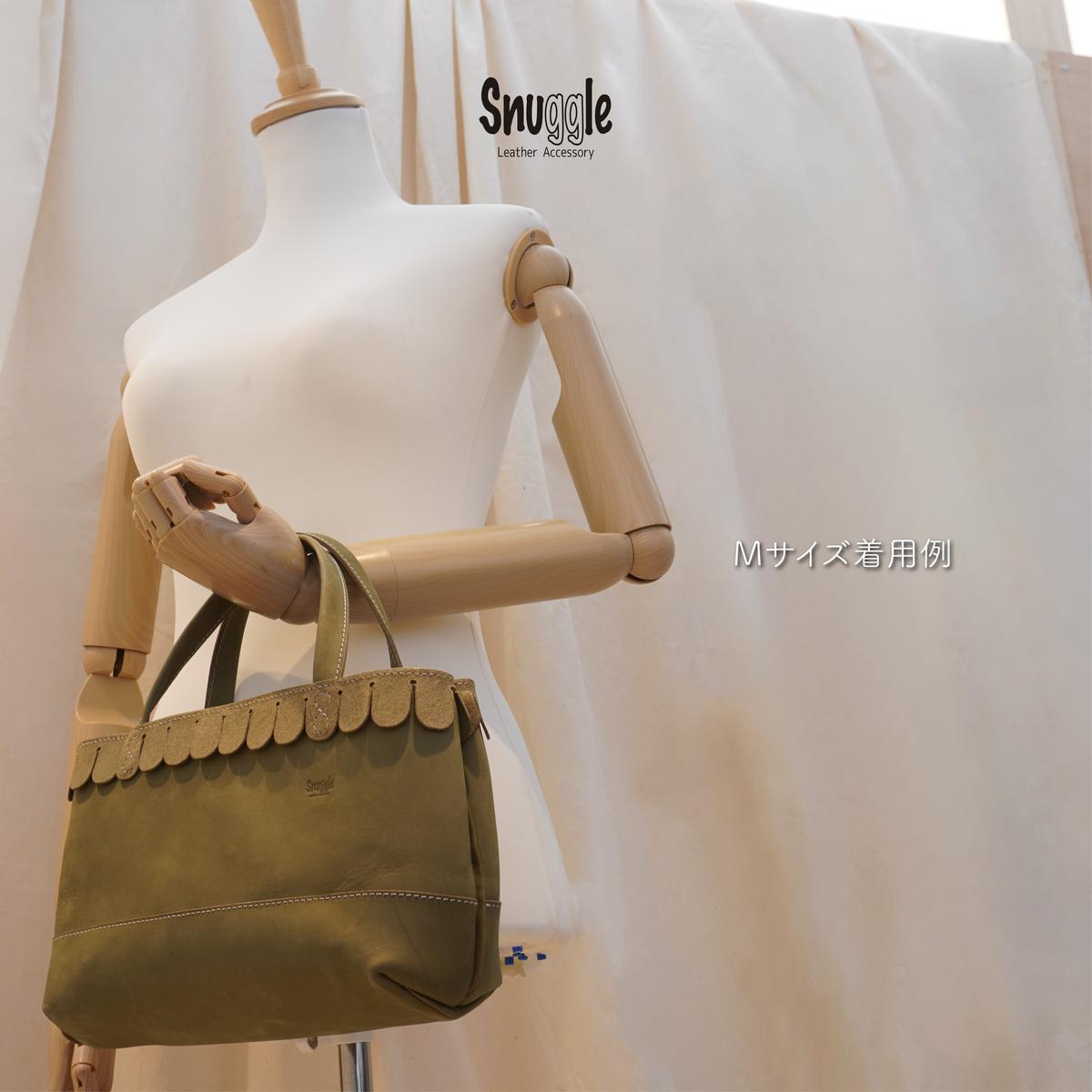 【4色展開】ラッフルトート（M）革小物　ハンドメイド　手縫い　一点物　革カバン　トートバッグ　レザートート　スナッグルレザー