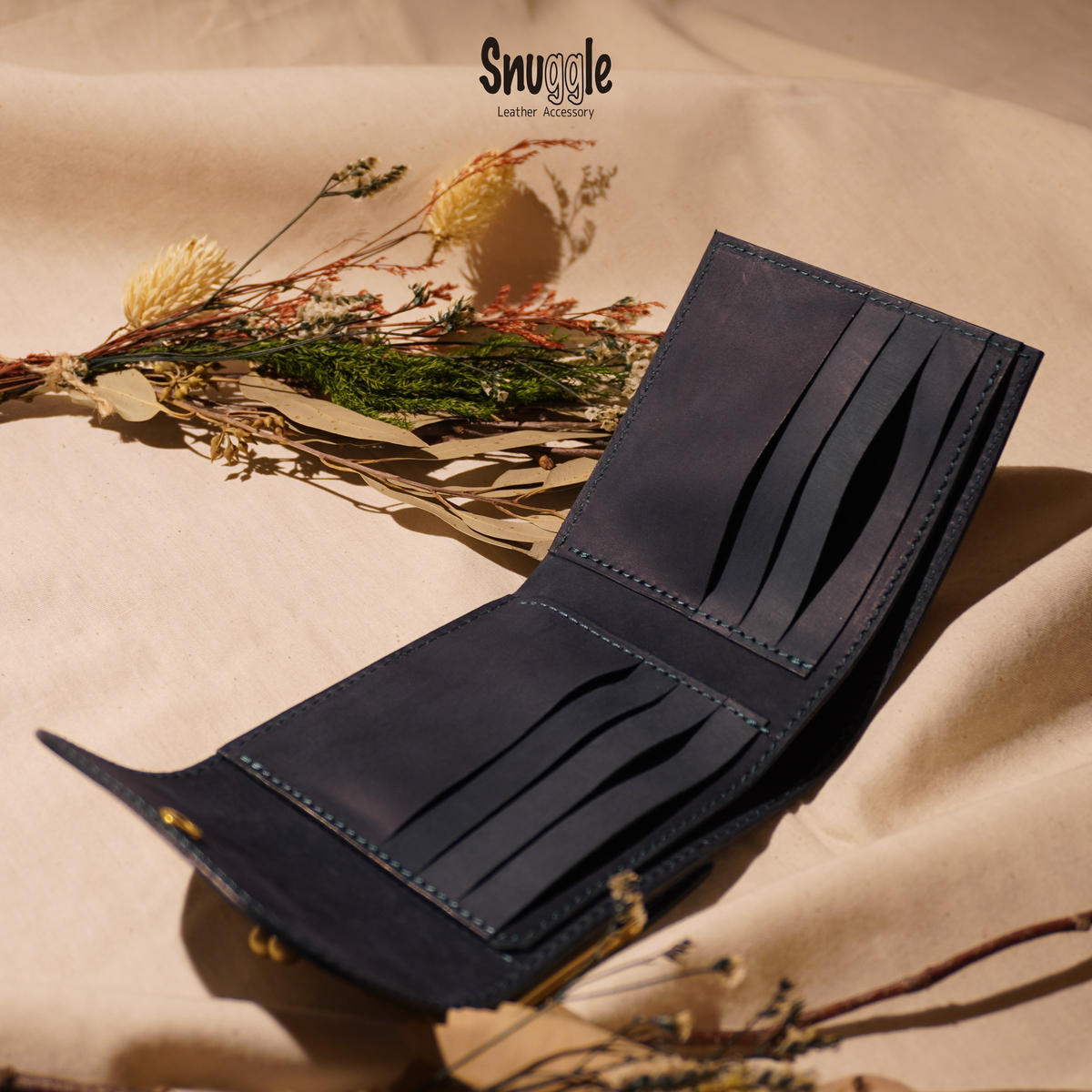 【4色展開】がま口ミドルウォレット　革小物　ハンドメイド　手縫い　一点物　財布　スナッグルレザー