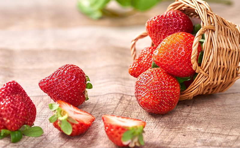 【冬】福岡産あまおう4パック いちご  苺 イチゴ フルーツ 果物 ※配送不可:離島