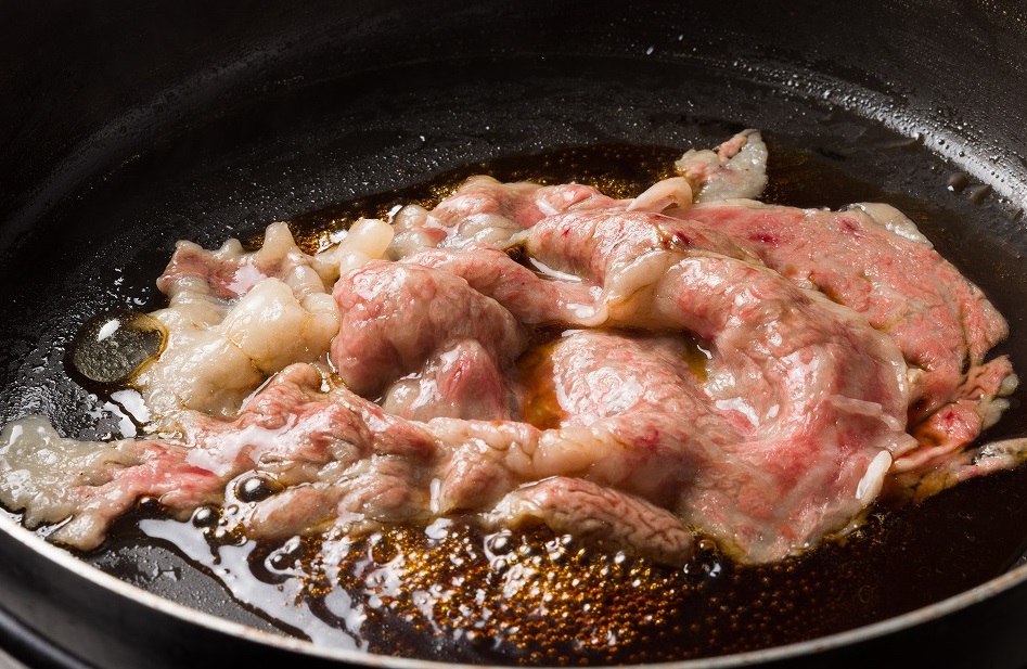 【最短7営業日発送】【神戸ビーフ素牛】特選 黒田庄和牛（すき焼き用ロース、550g）(30-8) 肉 お肉 牛肉 すき焼き用 すき焼き すきやき 便利 神戸ビーフ 神戸牛 黒田庄和牛 高級黒毛和牛