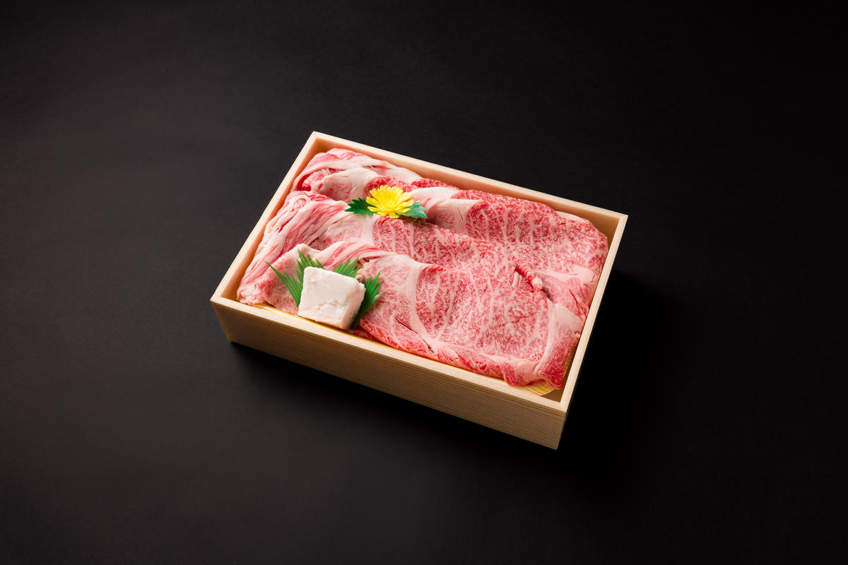 【最短7営業日発送】【幻の神戸ビーフ】特選 黒田庄和牛（すき焼き用肩ロース、1,250g）(50-2) 肉 お肉 牛肉 すき焼き用 すき焼き すきやき 便利 神戸ビーフ 神戸牛 黒田庄和牛 高級黒毛和牛