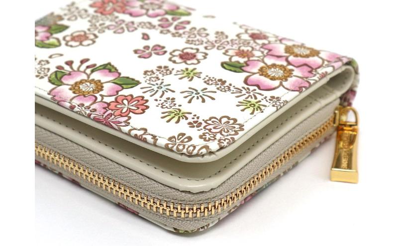 【文庫屋大関】二つ折りファスナーミニ財布 かすみ桜【皮革工芸品】財布 二つ折り 小物 お札 カード 小銭 コンパクト 牛革 手作り 日本製 墨田区 東京都