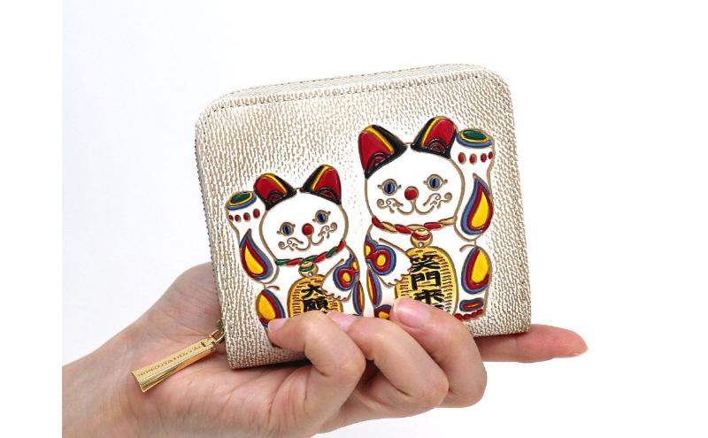 【文庫屋大関】二つ折りファスナーミニ財布 招き猫【皮革工芸品】財布 二つ折り 小物 お札 カード 小銭 コンパクト 牛革 手作り 日本製 墨田区 東京都
