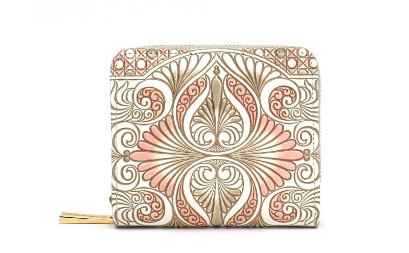 【文庫屋大関】二つ折りファスナーミニ財布 ロカイユ＜ベビーピンク＞【皮革工芸品】財布 二つ折り 小物 お札 カード 小銭 コンパクト 牛革 手作り 日本製 墨田区 東京都