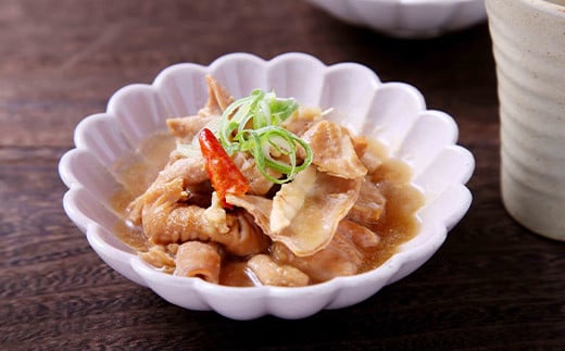 和食の定番！豚のもつ煮 8袋 じっくり やわらか 豚もつ 懐かしい 特製味噌 濃厚 タレ ご飯 お酒 温めるだけ 簡単 忙しい 食卓 おつまみ 手軽 ボリューム シェア F6T-612