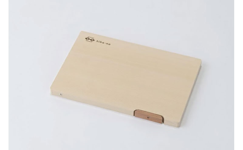 青森ひばの軽量まな板 スタンド付き S 木製 青森ひば 青森ヒバ 木工品 卓上 国産 キッチン用品 調理器具 アウトドア キャンプ カットボード カッティングボード 梅沢木材工芸社