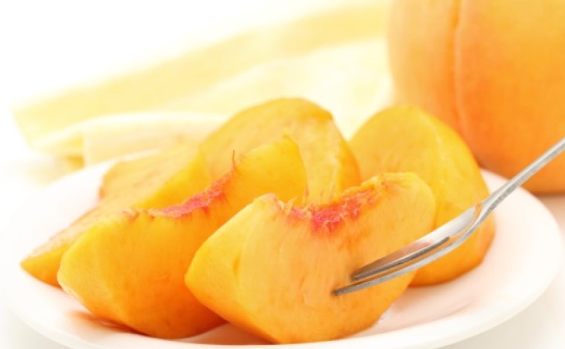 桃 2026年 先行予約 岡山 黄金桃 6玉 約1.4kg 等級：ロイヤル（1玉 240g以上） もも モモ 岡山県産 国産 フルーツ 果物 ギフト