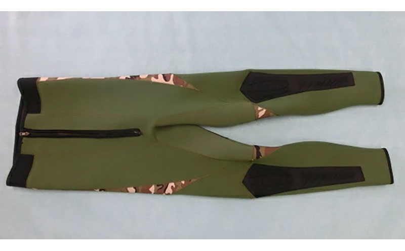 【泉フィルター株式会社】鮎タイツ20 III（黒×オリーブ）