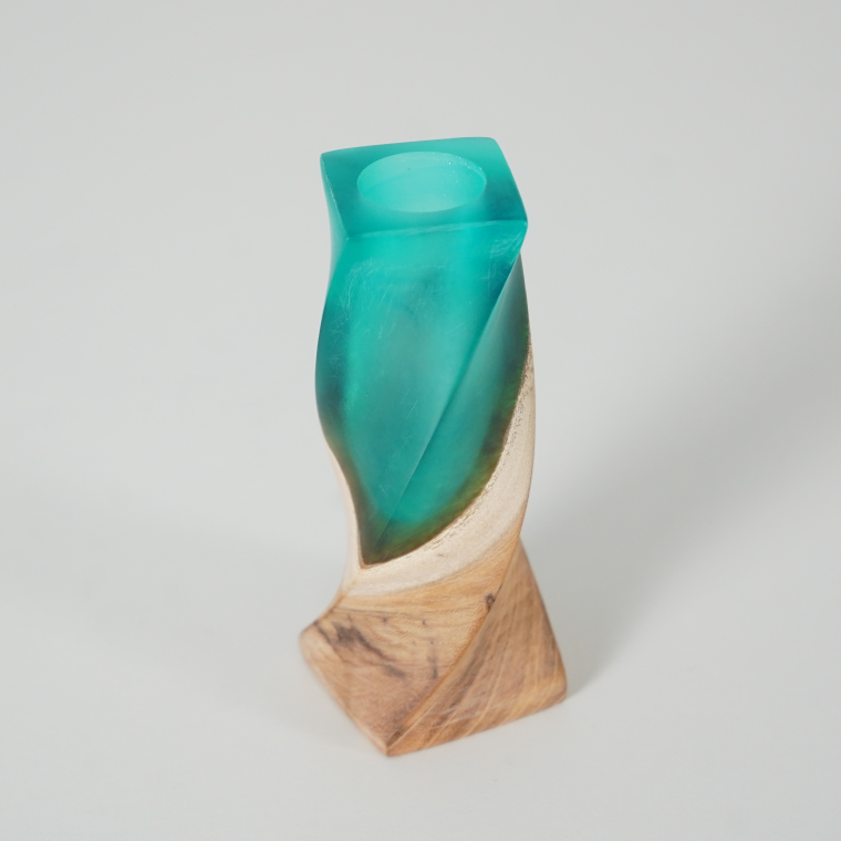 木製 一輪挿し(ガラス管付き)【緑デザイン】｜茨城県産 大子町 花瓶 フラワーベース インテリア 一輪挿し ハンドメイド作品 レジン 緑 木製 木材(BH018)