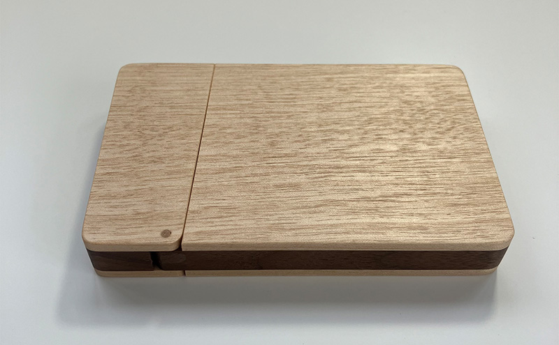 木製　名刺入れ（M・W）木製 北海道産 メジロカバ材 ウォールナット材 プレゼント 贈り物