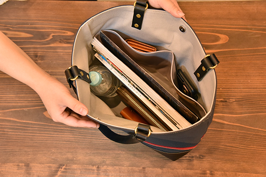 帆布と革のトートバッグ　近江牛レザー　地産帆布使用　アイアングレー【CC36W】