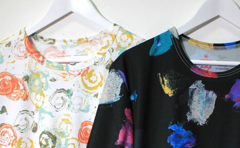 Tシャツ 感覚刺激Tシャツ 03AO 洋服 ファッション 総柄Tシャツ プレゼント 手書き 絵画 アート作品 通気性 柔軟性 日本製 福祉施設 ワークショップ 東京都 墨田区