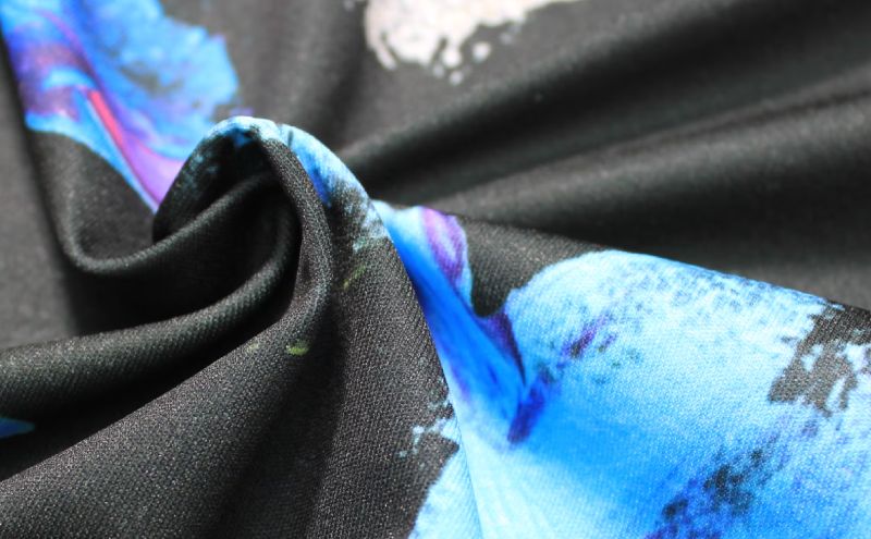 Tシャツ 感覚刺激Tシャツ 07KIITEN 洋服 ファッション 総柄Tシャツ プレゼント 手書き 絵画 アート作品 通気性 柔軟性 日本製 福祉施設 ワークショップ 東京都 墨田区