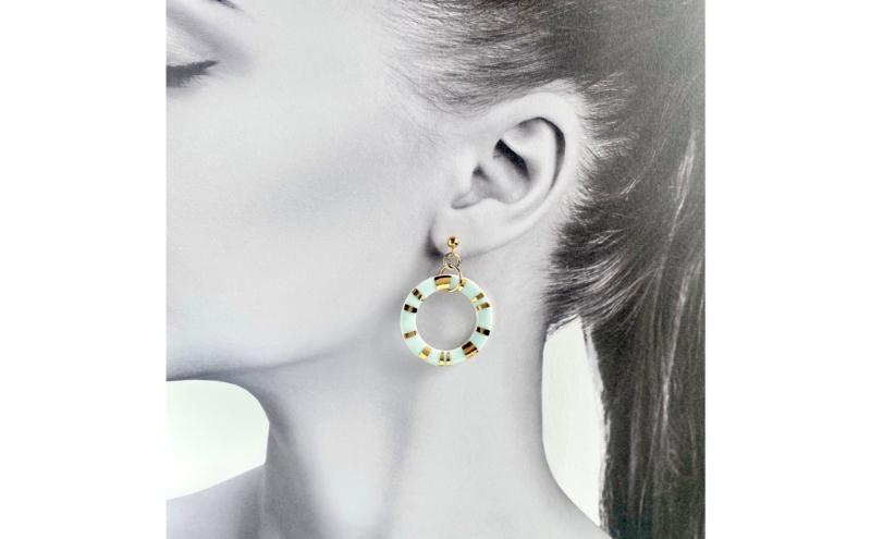 【ふるさと納税】茅ヶ崎市 湘南 陶磁器 ピアス 上品 かわいい レディース ギフト プレゼント 誕生日 母の日 お祝い サマーギフト ゴールド 金 アート アクセサリー Artopus.SHONAN イヤリング 日の輪 ライトブルー